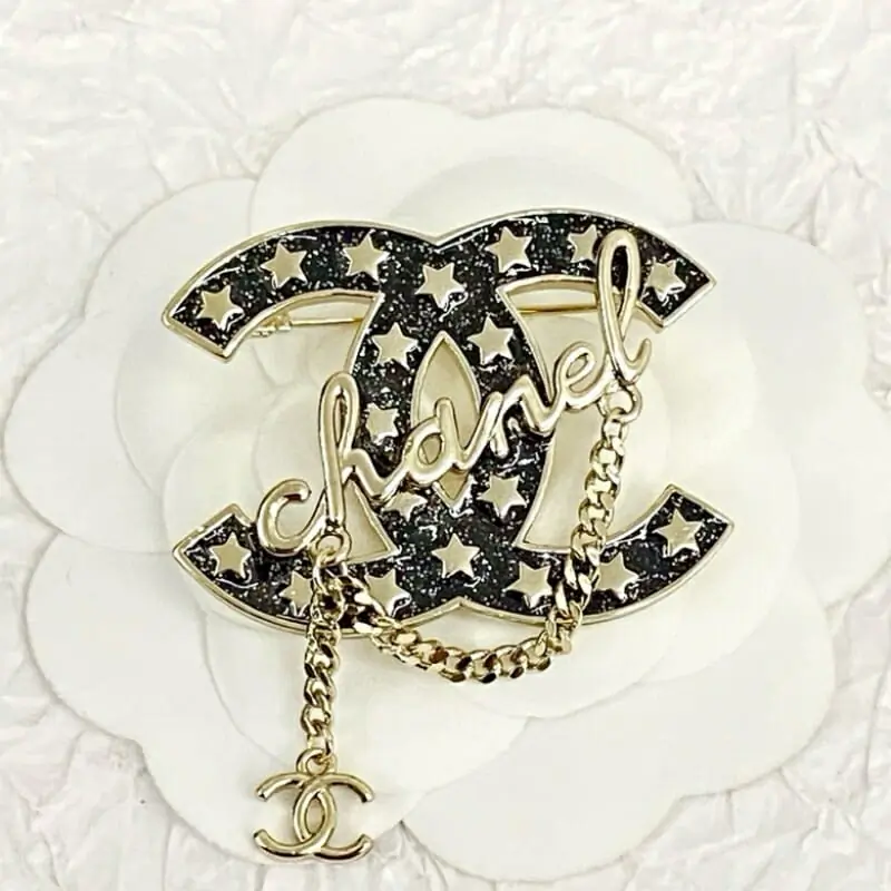 chanel brooches pour femme s_122403a2